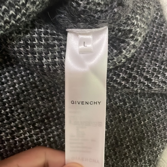 Givenchy Chito Printed Mohair-Blend Jacquard Sweater - Picture 6 of 9